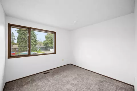 Bedroom - 2648 E 38th Ave, Spokane, WA 99223 photo 4 of 4