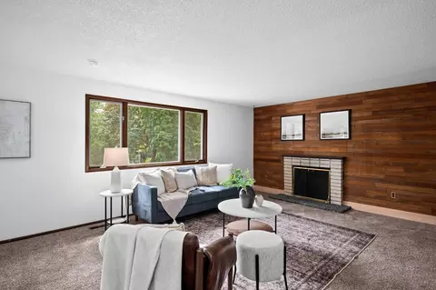 Living - 2648 E 38th Ave, Spokane, WA 99223 photo 2 of 4