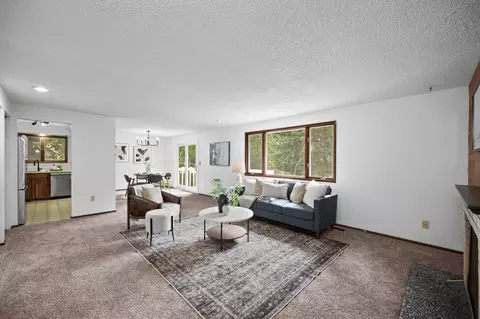 Living - 2648 E 38th Ave, Spokane, WA 99223 photo 1 of 4