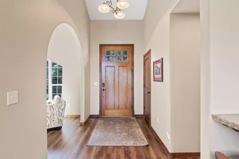 Entry Way - 1155 E Quartz Ln, Spokane, WA 99208 photo 1 of 1
