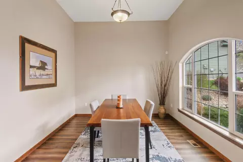 Dining - 1155 E Quartz Ln, Spokane, WA 99208 photo 1 of 1