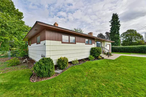 Exterior - 13403 E 6th Ave, Spokane Valley, WA 99216 photo 8 of 9