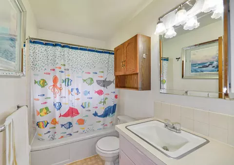 Bath - 13403 E 6th Ave, Spokane Valley, WA 99216 photo 1 of 1