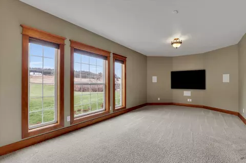 Living - 8615 E Lindgren Rd, Spokane, WA 99217 photo 5 of 6
