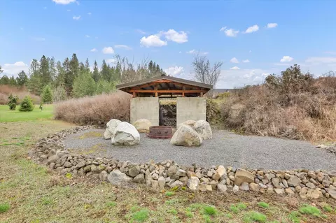 Exterior - 8615 E Lindgren Rd, Spokane, WA 99217 photo 8 of 8