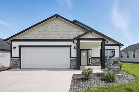1226 N High Desert Dr, Deer Park, WA 99006
