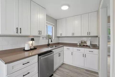 Kitchen - 33 Everett Ave, Spokane, WA 99207 photo 1 of 3