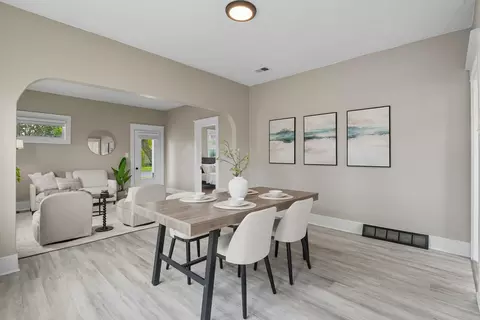 Dining - 33 Everett Ave, Spokane, WA 99207 photo 3 of 3