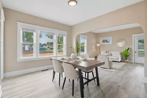 Dining - 33 Everett Ave, Spokane, WA 99207 photo 2 of 3
