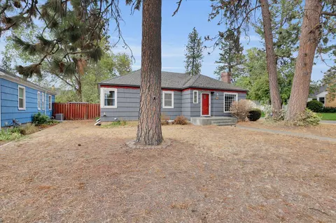 Exterior - 929 E 41st Ave, Spokane, WA 99203 photo 12 of 12