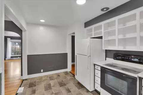 Kitchen - 929 E 41st Ave, Spokane, WA 99203 photo 3 of 3