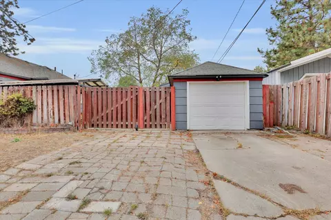 Exterior - 929 E 41st Ave, Spokane, WA 99203 photo 8 of 12