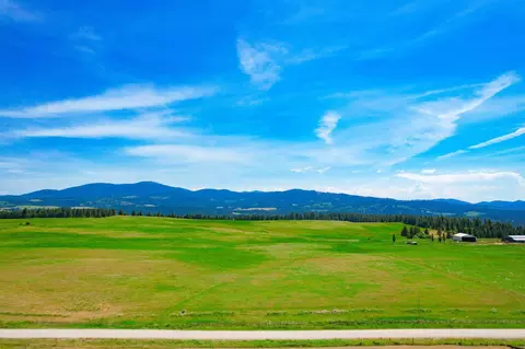 L4 N Orchard Bluff Rd, Chattaroy, WA 99003