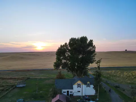 16898 N Mecklenburg Rd, Davenport, WA 99122