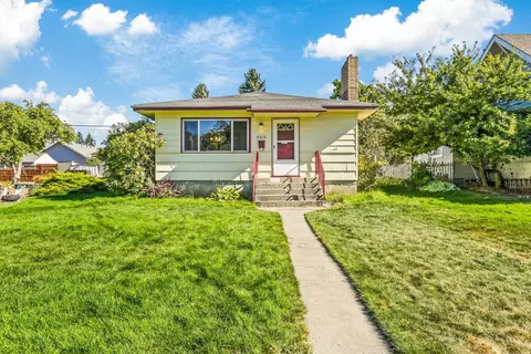 4218 N Hawthorne St, Spokane, WA 99205