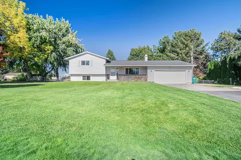 15609 E 11th Ave, Veradale, WA 99037