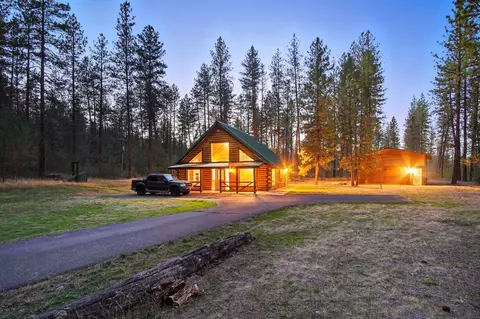 9320 W Seven Mile Rd, Nine Mile Falls, WA 99026