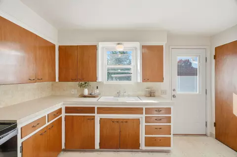 2808 E Marshall Ave, Spokane, WA 99207 photo 11