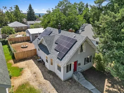 View/Area - 1914 E Gordon Ave, Spokane, WA 99207 photo 1 of 3