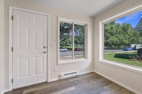 Entry Way - 1914 E Gordon Ave, Spokane, WA 99207 photo 1 of 3