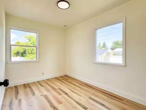 Bedroom - 223 E Graves Rd, Spokane, WA 99218 photo 1 of 3