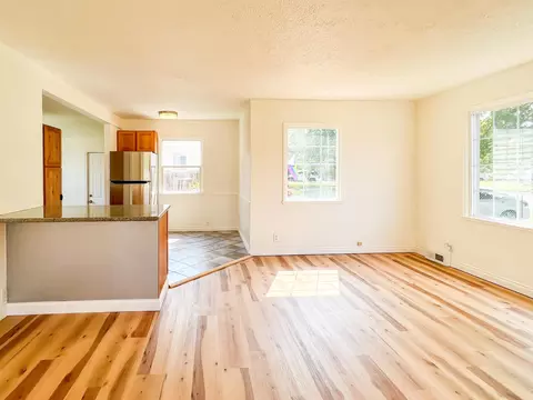 Living - 223 E Graves Rd, Spokane, WA 99218 photo 3 of 5