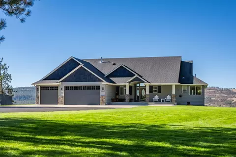 6263 Brennan Ct, Nine Mile Falls, WA 99026