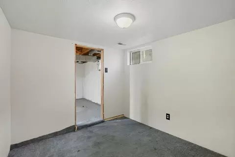 Bedroom - 714 E Joseph Ave, Spokane, WA 99208 photo 4 of 4