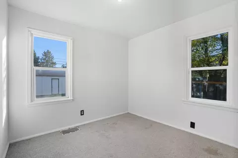 Bedroom - 714 E Joseph Ave, Spokane, WA 99208 photo 3 of 4