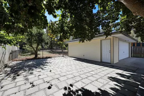 Exterior - 3424 E 28th Ave, Spokane, WA 99223 photo 11 of 12