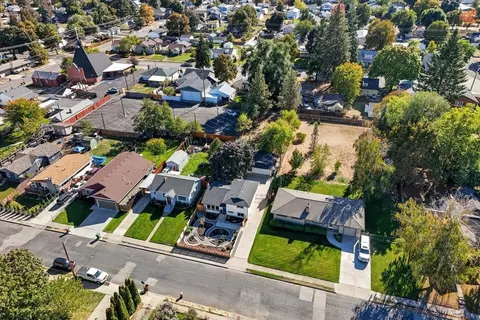 View/Area - 3424 E 28th Ave, Spokane, WA 99223 photo 4 of 8