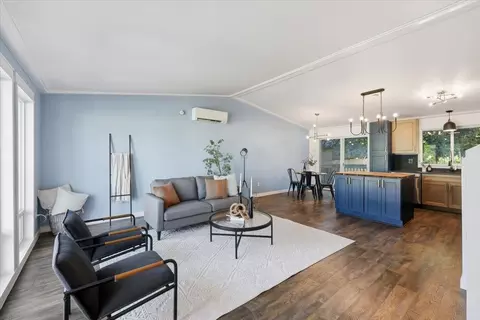 Living - 3424 E 28th Ave, Spokane, WA 99223 photo 3 of 3