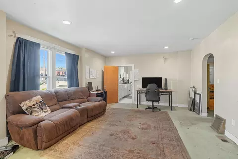 Other - 909 E Augusta Ave, Spokane, WA 99207 photo 2 of 5