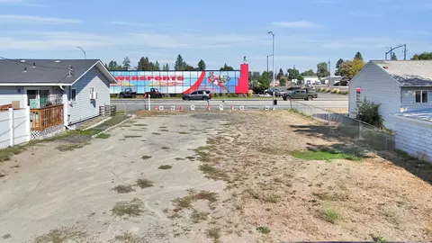 2020 E Francis Ave, Spokane, WA 99208 photo 3