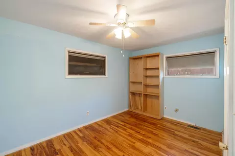 Bedroom - 7204 N Fox Point Dr, Spokane, WA 99208 photo 2 of 5