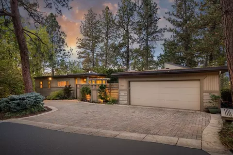 903 E Crest Rd, Spokane, WA 99203