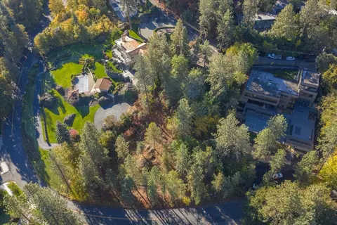 View/Area - 903 E Crest Rd, Spokane, WA 99203 photo 1 of 2