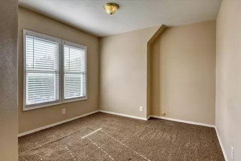 Bedroom - 1317 E Dalton Ave, Spokane, WA 99207 photo 1 of 5