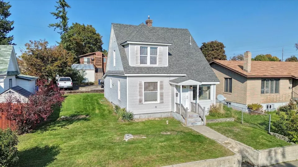 Exterior - 1317 E Dalton Ave, Spokane, WA 99207 photo 1 of 9