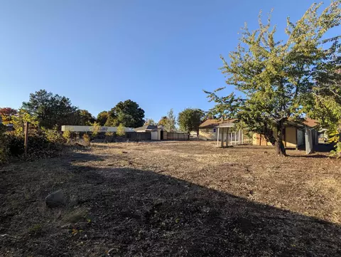 Exterior - 9006 E Sinto Ave, Spokane Valley, WA 99212 photo 3 of 6