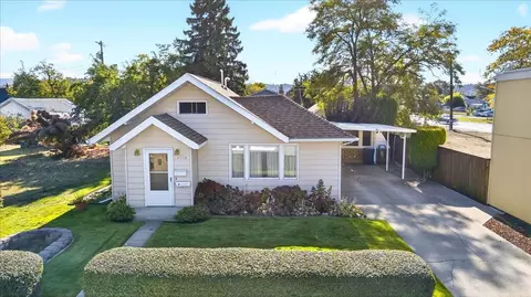 2008 E Boone Ave, Spokane, WA 99202 photo 2