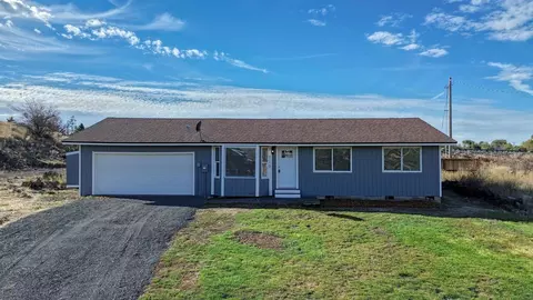 710 S Dayton St, Sprague, WA 99032