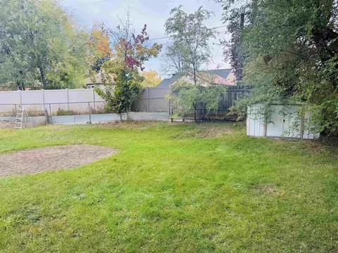 Exterior - 305 E Graves Rd, Spokane, WA 99218 photo 4 of 4