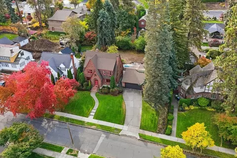 View/Area - 1016 E Overbluff Rd, Spokane, WA 99203 photo 1 of 7