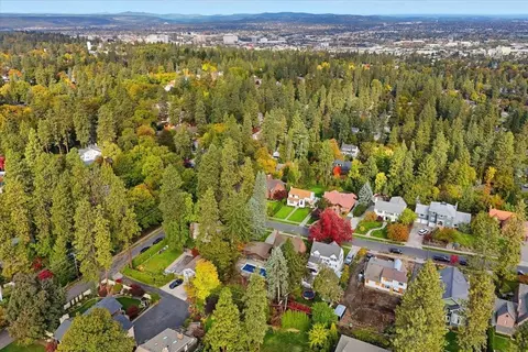 View/Area - 1016 E Overbluff Rd, Spokane, WA 99203 photo 7 of 7