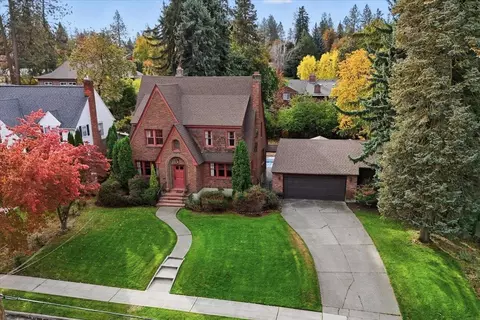 Exterior - 1016 E Overbluff Rd, Spokane, WA 99203 photo 3 of 5