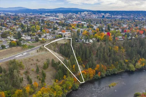 1757 W Point Rd, Spokane, WA 99205