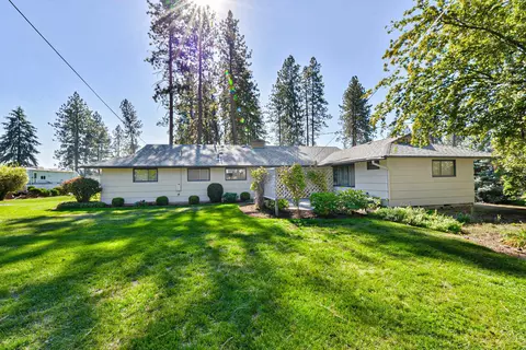 Exterior - 11115 E 20th Ave, Spokane Valley, WA 99206 photo 3 of 10