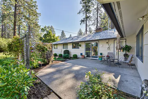 Exterior - 11115 E 20th Ave, Spokane Valley, WA 99206 photo 2 of 10