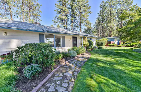 Exterior - 11115 E 20th Ave, Spokane Valley, WA 99206 photo 8 of 10